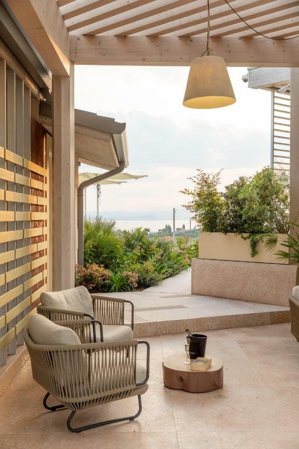 San Colombano Suites Бардолино Экстерьер фото